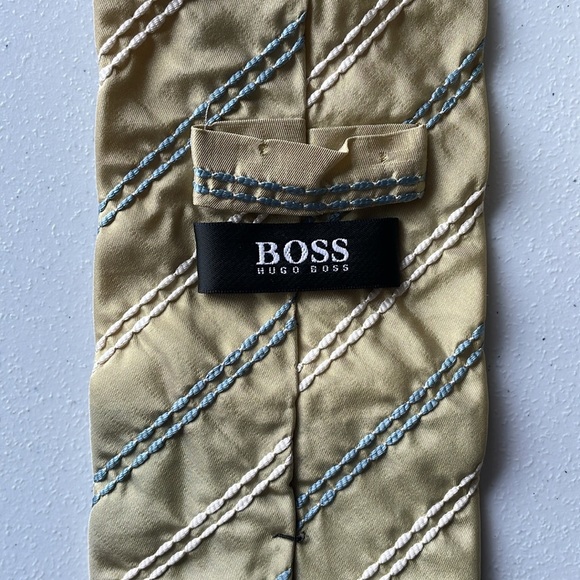 Hugo Boss silk Tie - Picture 4 of 4
